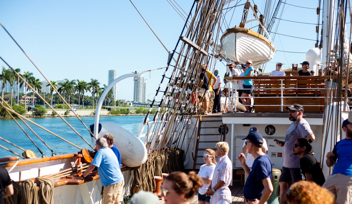 SS Statsraad Lehmkuhl