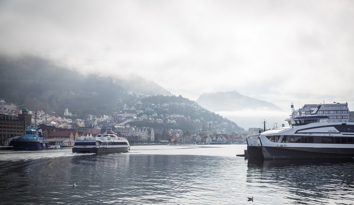 
Vågen i Bergen uten turister
