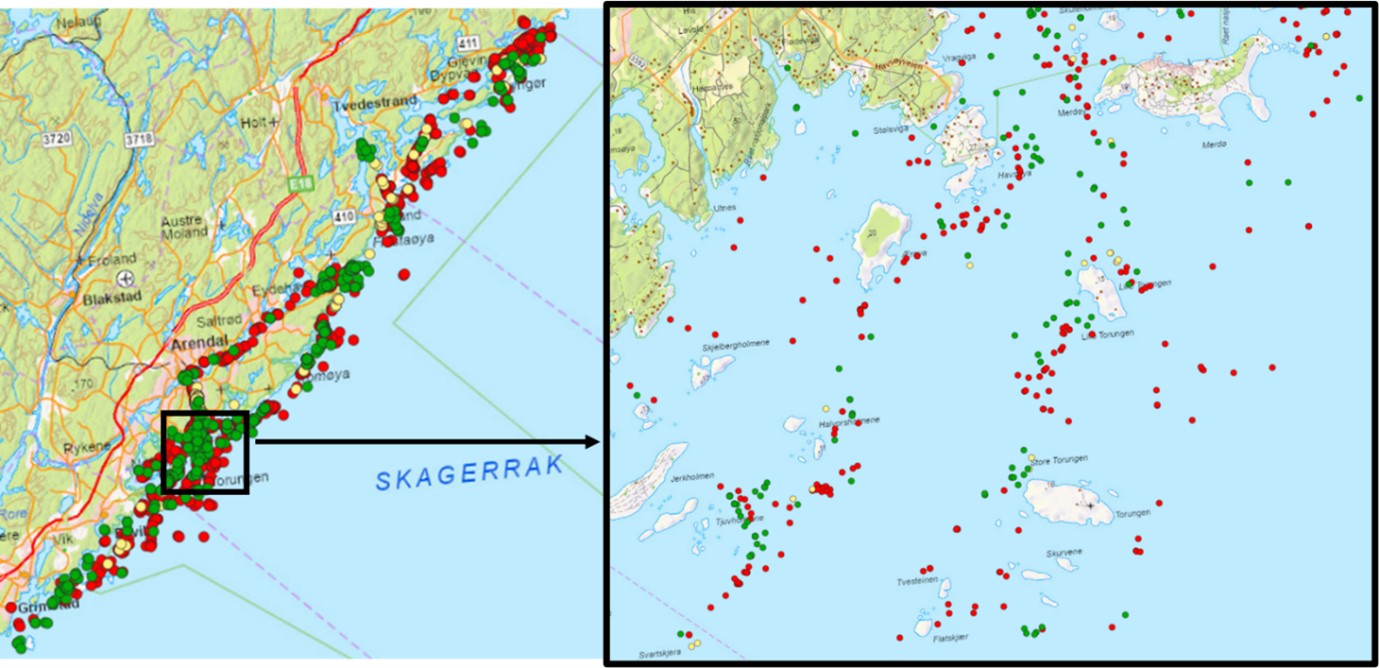 Figur 31. Bergede fiskeredskaper gjennom spøkelsesfiskeprosjektet fra 2019 til 2022. Hvert enkelt funn (punkt) kan representere flere redskap hvis de er i lenk. Sort ramme fokuserer på området Flødevigen-Mærdø-Store Torungen-Jerkholmen. Ulike farger indikerer ulike år for funn. Alle funn er digitalt registrert på spøkelsesfiske.hi.no. 